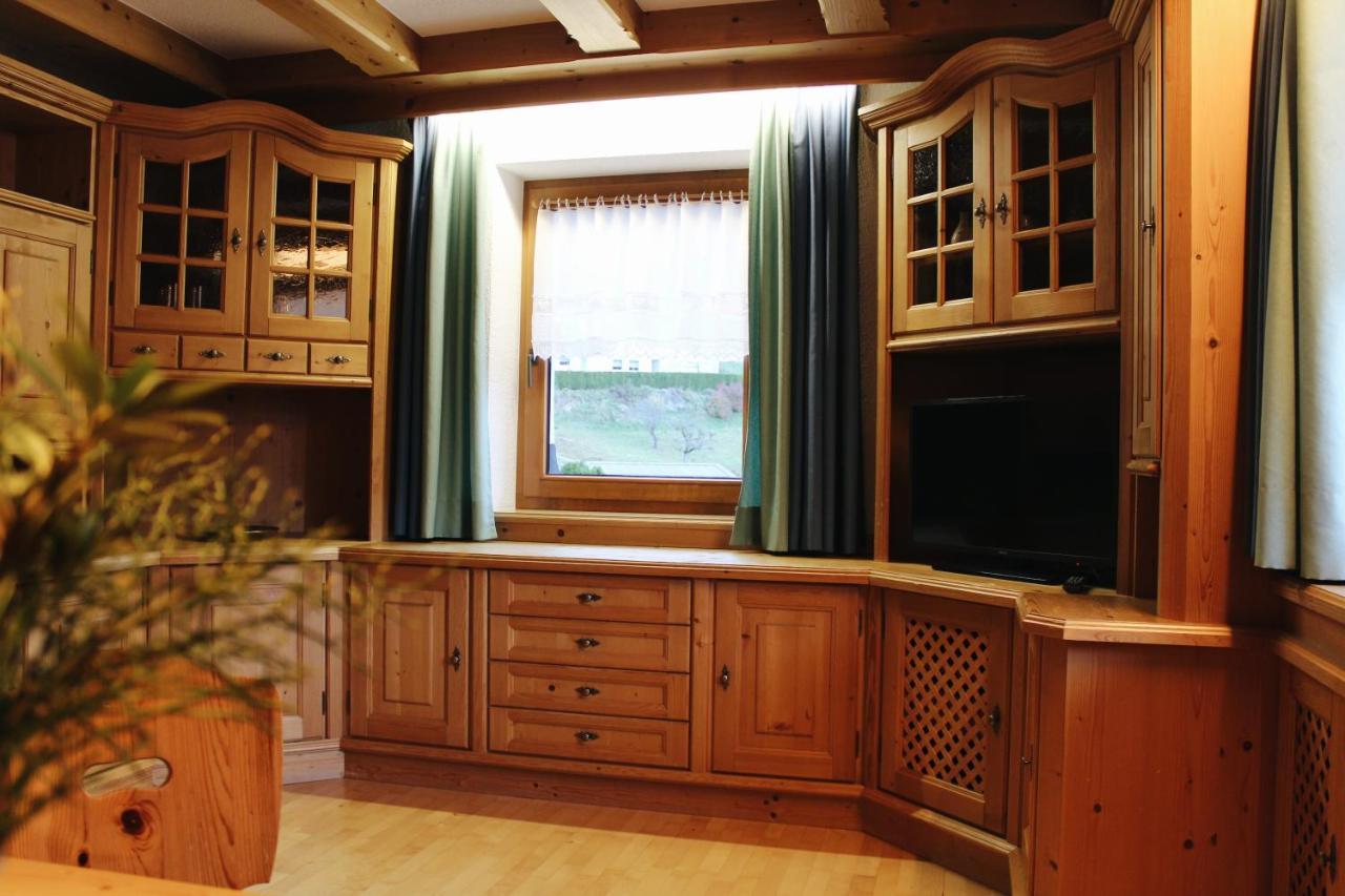 Appartement Pitztal-Hochzeiger Inclusive Pitztal-Sommer Card Jerzens Exteriör bild